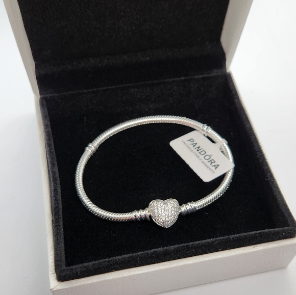 Pandora Moments Sparkling Heart Crown Claps Snake Chain Bracelet Size 6.7 inches - Picture 4 of 9